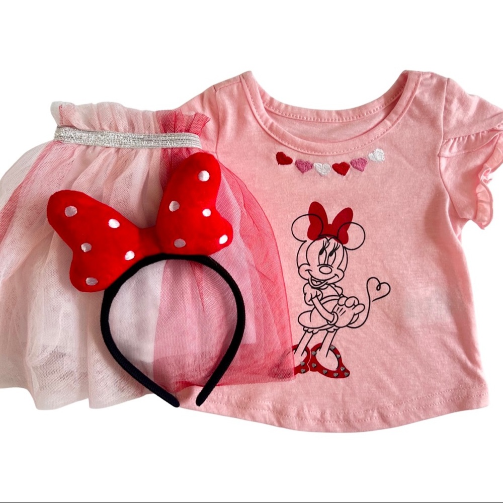 4 piece Minnie Mouse bundle 12M